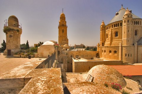 Jerusalem, Koma-trilogien